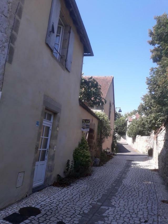 L'Atelier Du Chapeau Rouge Apartamento Souvigny Exterior foto