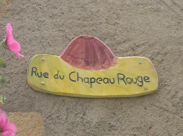 L'Atelier Du Chapeau Rouge Apartamento Souvigny Exterior foto
